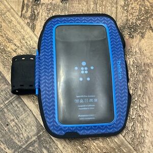 belkin Blue and Black Sport Armband with Clear Touch Window
